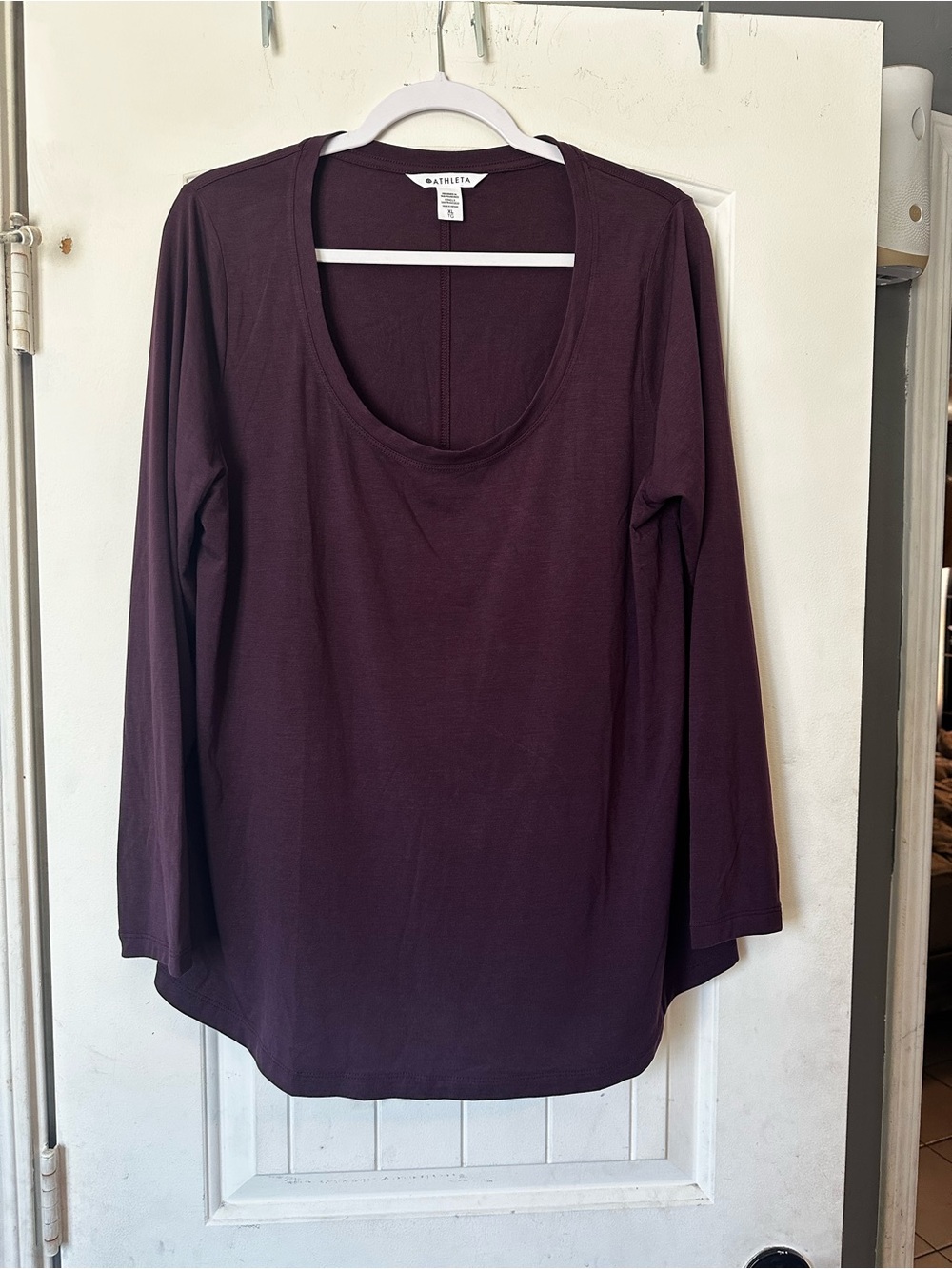 Athleta Stratus II Long Sleeve Scoop Neck Top - Plum Purple - XL